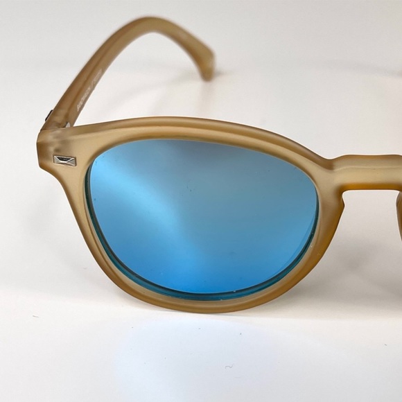 LE SPECS Bandwagon Sunglasses NEW Raw Sugar Frame With Blue Mirror Lens - Picture 4 of 16